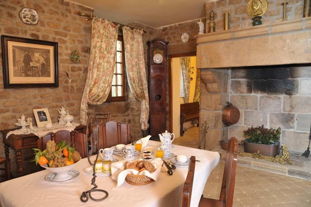 La Forge De La Coudraie Bed & Breakfast Pleugueneuc Exterior foto